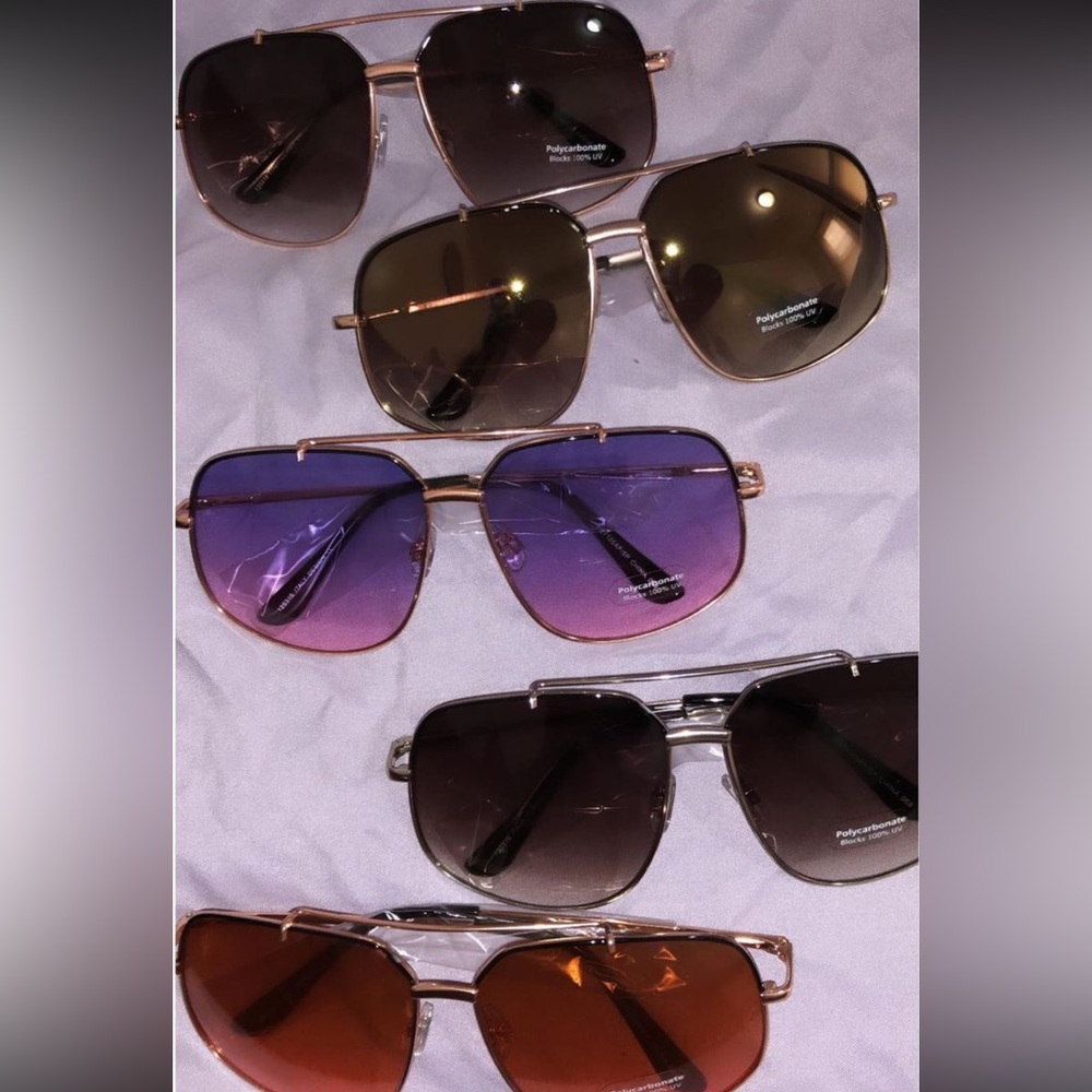 Sunglasses. - Picture 4 of 11